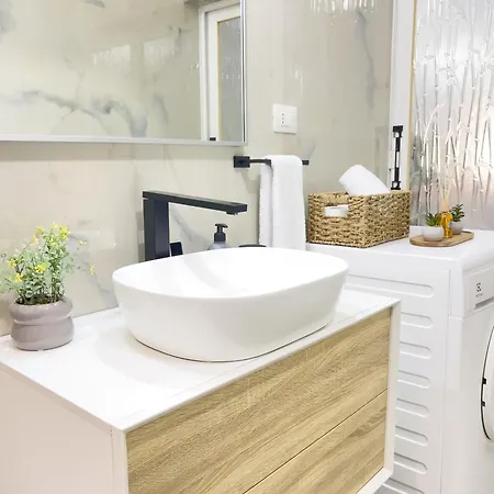 Apartment Boulevard - *